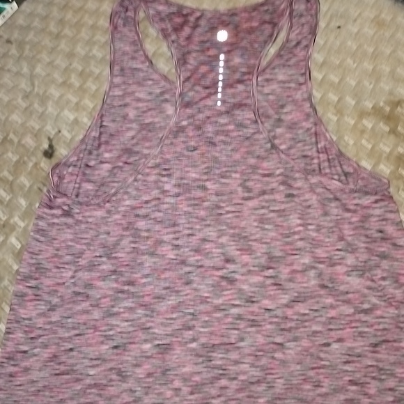 EUC MD Giam Multi Color Tank - Picture 4 of 5